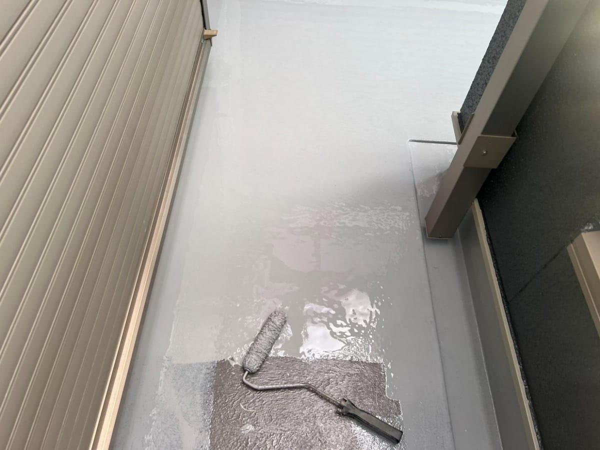 ベランダ ウレタン防水1回目