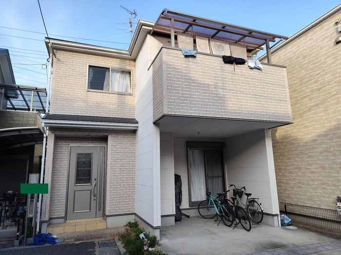 【八尾市曙川東】サイディング外壁の現地調査｜シーリング剥離とクラックを発見